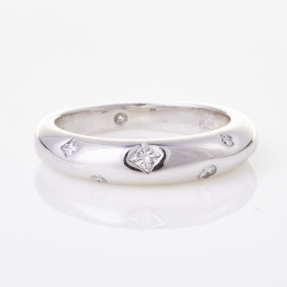 18ct White Gold, Modern, Shot Set .20ct Diamond Ring