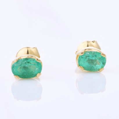 17ct Yellow Gold, 1.00ct Emerald Stud Earrings