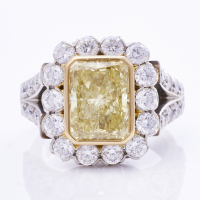 Platinum /18ct Yellow Gold, 4.31ct Fancy Yellow Radiant Cut Diamond Ring