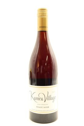 (1) 2019 Kumeu River Village Pinot Noir, Kumeu