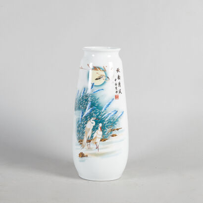 A Chinese Floral and Bird Vase (Jingdezhen Zao Mark)