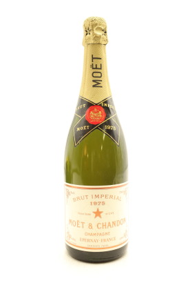 (1) 1975 Moet & Chandon Brut Imperial, Champagne