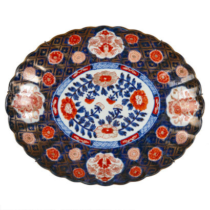 A Japanese Imari Dish (cracked)