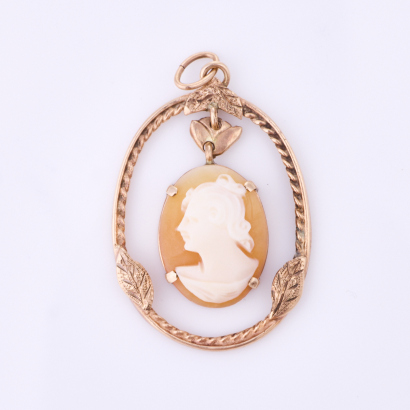 9ct Rose Gold, 35mm Hand Carved Cameo Pendant