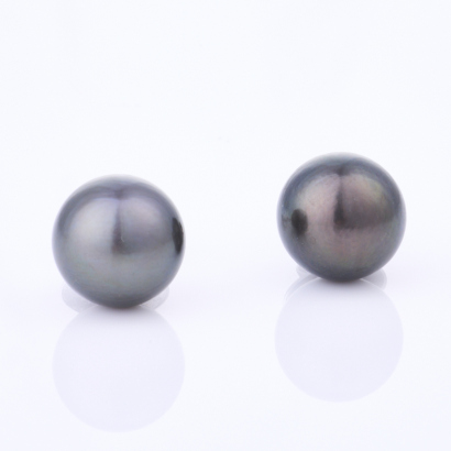 18ct White Gold, 11.7mm Tahitian Black Pearl Stud Earrings