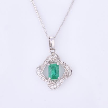 18ct White Gold, .40ct Emerald / .20ct Diamond Necklace