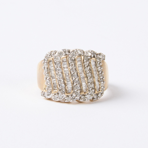 An Antique Gold and Diamond Ring