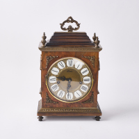 A Mantle Clock