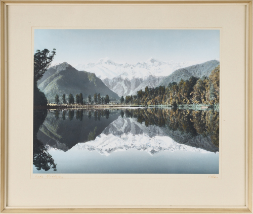 WHITES AVIATION Lake Matheson