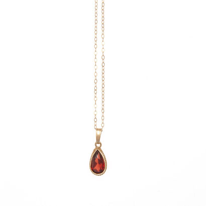 9ct Garnet Pendant and Chain