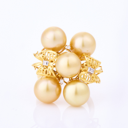 15ct Yellow Gold, Burmese Pearl / .04ct Diamond Ring