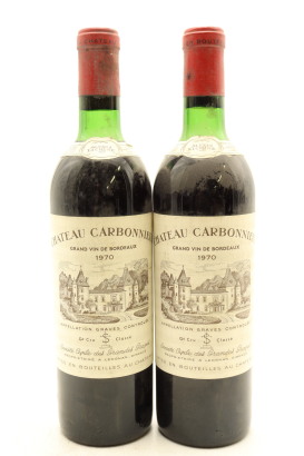 (1) 1970 Chateau Carbonnieux, & Chateau Prieure-Lichine, Pessac-Leognan & Margaux (US), Two Bottles Sold as One Lot