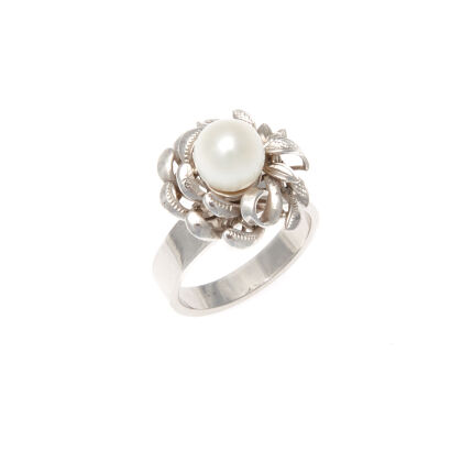 12ct Pearl Ring