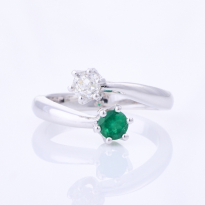 18ct White Gold, .28ct Emerald / .32ct Diamond 'Toi et Moi' Ring