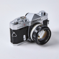 Konica Autoreflex T