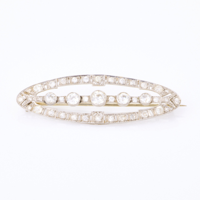 Platinum, Art Deco, Oval Shaped, 3.36ct Diamond Set Brooch