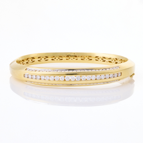 18ct Yellow Gold, Modern, 2.00ct Channel Set Diamond Bangle