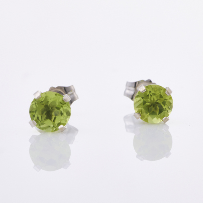 14ct White Gold, 5.0mm, Peridot Stud Earrings