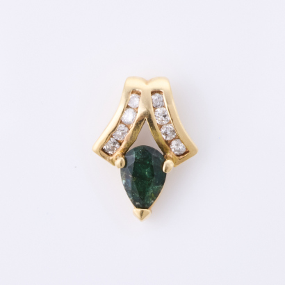 14ct Yellow Gold, Dark Green Stone / .08ct Diamond Pendant