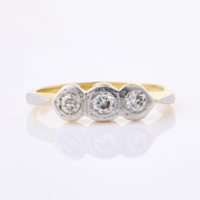 18ct Yellow Gold, Modern, .24ct Three Stone Diamond Ring
