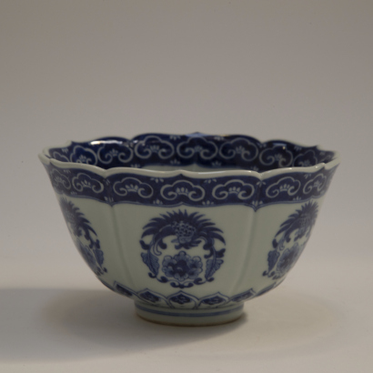 A Chinese blue and white 'lotus' bowl (Qing dynasty Yongzheng year mark)