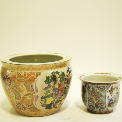 Two Chinese 20th century painted 'figural'large pots