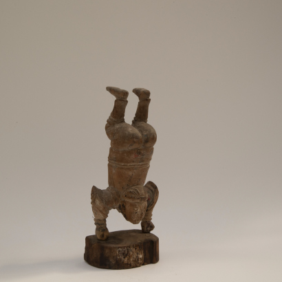 A Chinese Qing dynasty old wooden carving figurine