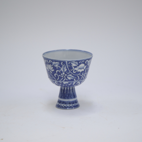 A Chinese blue and white 'Floral' goblet (Qing Dynasty Daoguang year Mark)