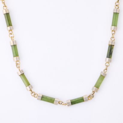 Vintage, 56cm Greenstone Necklace