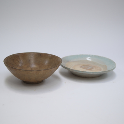 A Chinese Song Dynasty longquan kiln bowl (restoration)+Song Dynasty yingqing plate
