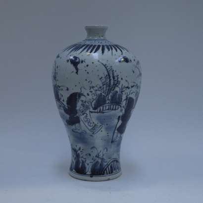 A Chinese blue and white ' figural' meiping