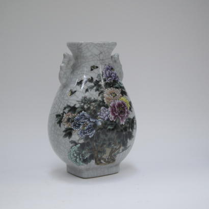 A Chinese Famille-rose 'Floral' handled amphora