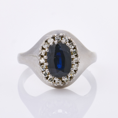 18ct White Gold, 1.47ct Sapphire / .20ct Diamond Ring