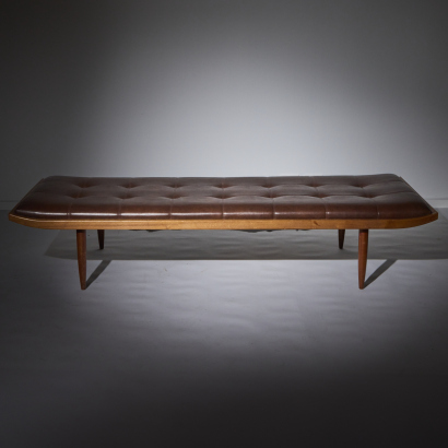 A Mid-Century Danske Mobler Daybed in Tobacco