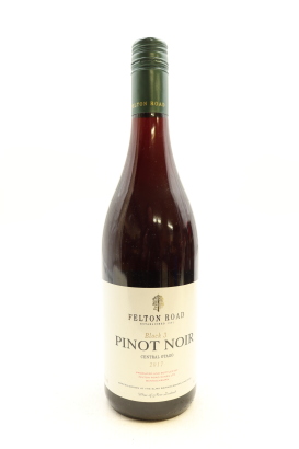 (1) 2017 Felton Road Block 3 Pinot Noir Bannockburn [JR17.5]