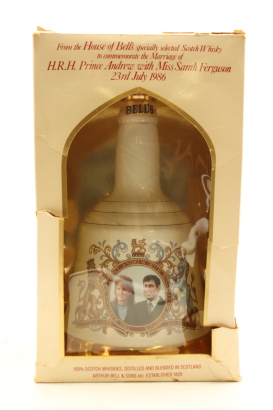 (1) 1986 Bell's Special Edition Celebration of the Wedding of Prince Andrew and Miss Sarah Ferguson on 23rd July 1986 in Ceramic Decanter, 500ml (GB)