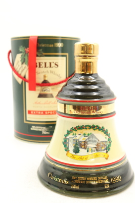 (1) Bell’s Decanter - Christmas 1990 “ The Art Of Distilling “ Edition Blended Scotch Whisky, 750ml (GB)