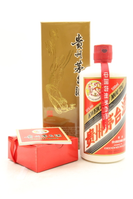 (1) 2019 Kweichow Flying Fairy Moutai with 2 glass, 53% ABV, 500ml (GB)