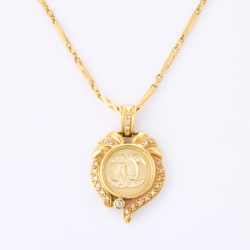 18ct Yellow Gold, Modern Diamond Set Spinner with Chain