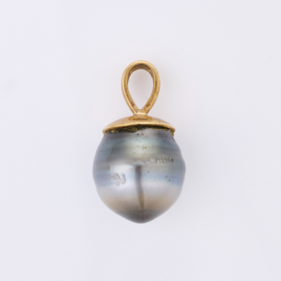 9ct Yellow Gold, Black Pearl Pendant