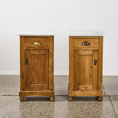 A Pair Of English Marble-topped Oak bedsides