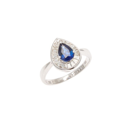 18ct White Gold Sapphire and Diamond Ring