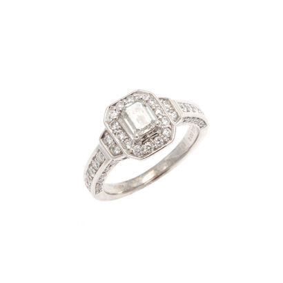 18ct Emerald Cut Diamond Ring