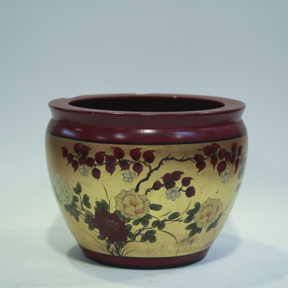 A Chinese 20th century red-based 'floral' pot