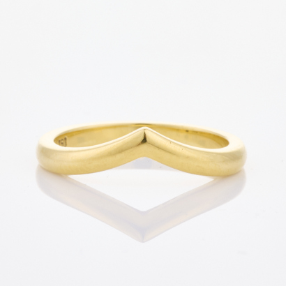 18ct Yellow Gold, 2.3mm Plain Curved Band, Size H