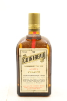 (1) Cointreau Liqueur, France, 40% ABV, 700ml