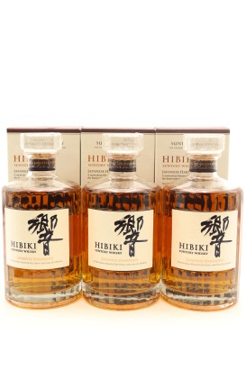 (3) Hibiki Japanese Harmony Blended Whisky, 43% ABV