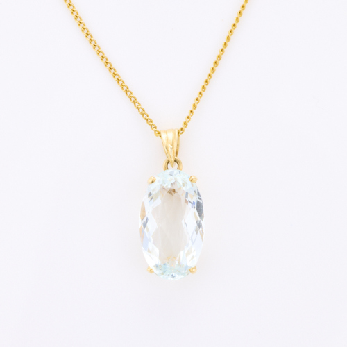 18ct Yellow Gold, 3.60ct Aquamarine Pendant on 40cm Chain