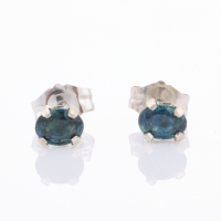 14ct White Gold, Blue Ceylon type Sapphire Studs 4.0mm x 3 0mm