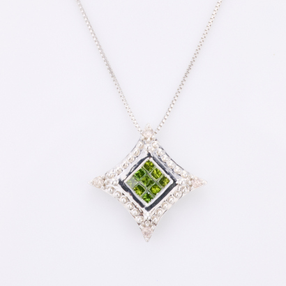 18ct White Gold, .28ct Green / White Diamond Necklace